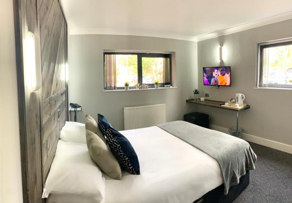 Fairways Lodge & Leisure Club 프레스트위치 외부 사진