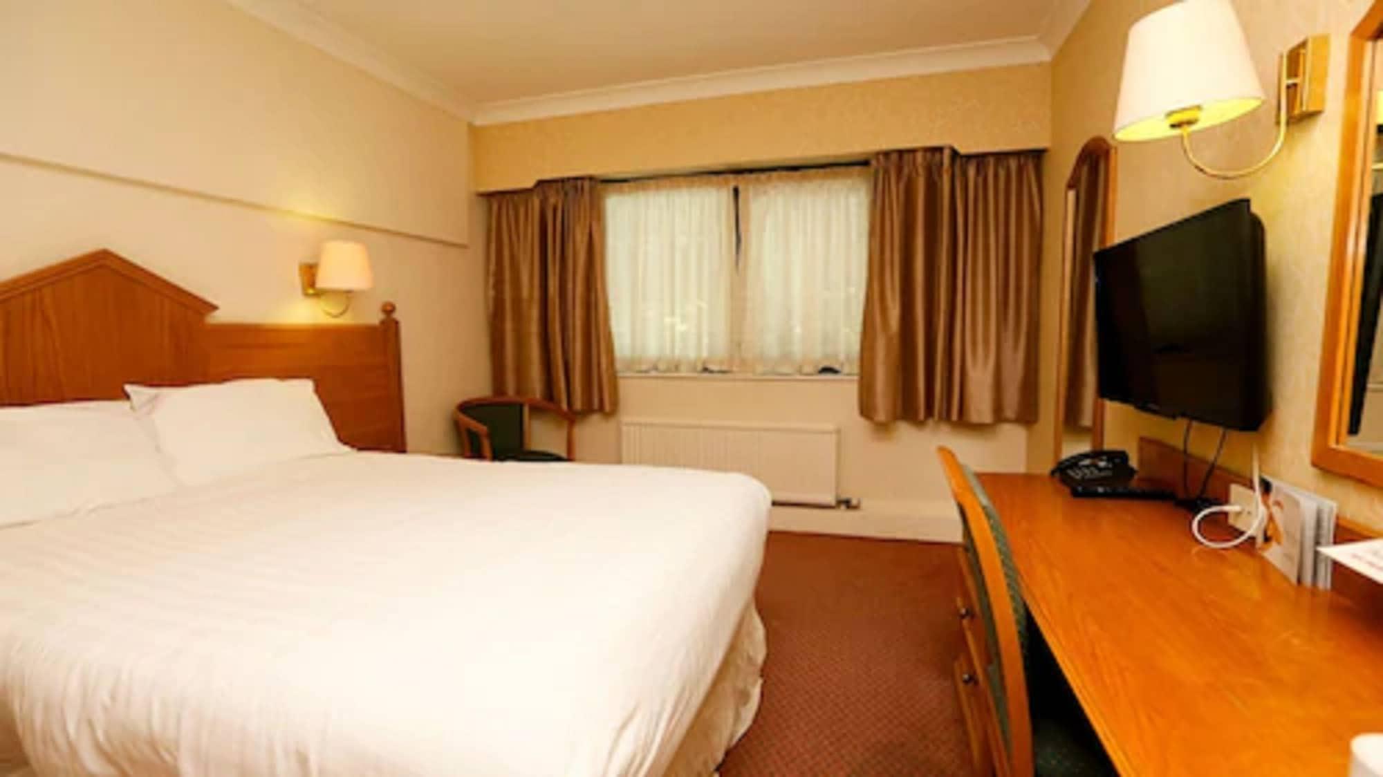 Fairways Lodge & Leisure Club 프레스트위치 외부 사진