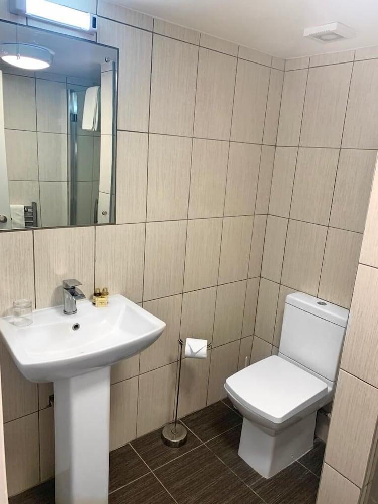 Fairways Lodge & Leisure Club 프레스트위치 외부 사진