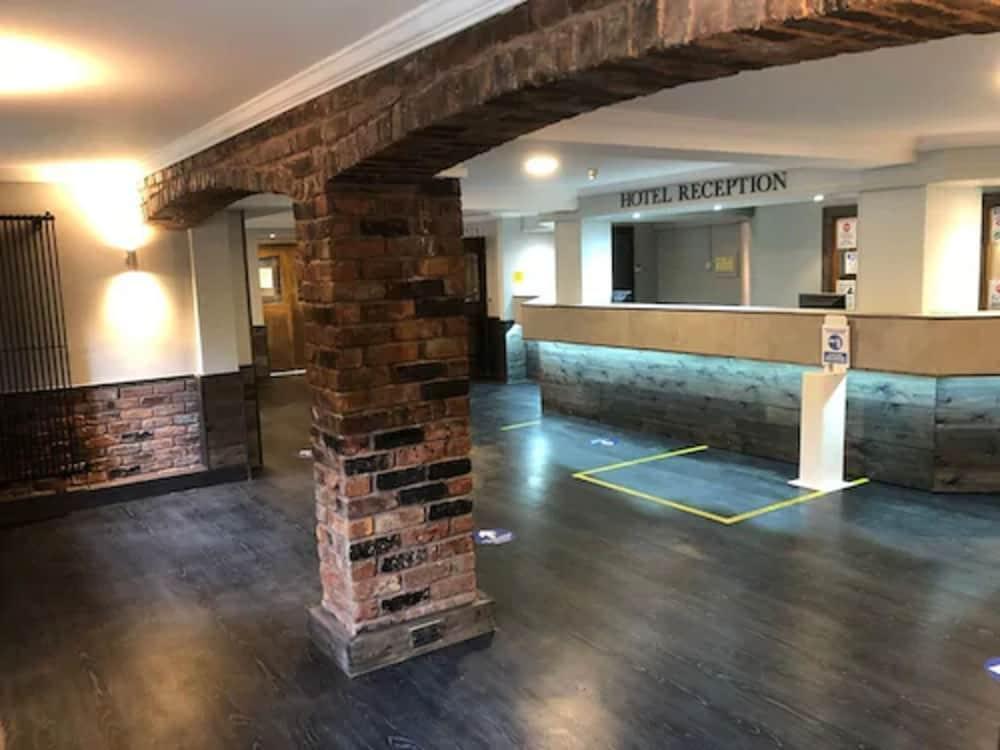 Fairways Lodge & Leisure Club 프레스트위치 외부 사진
