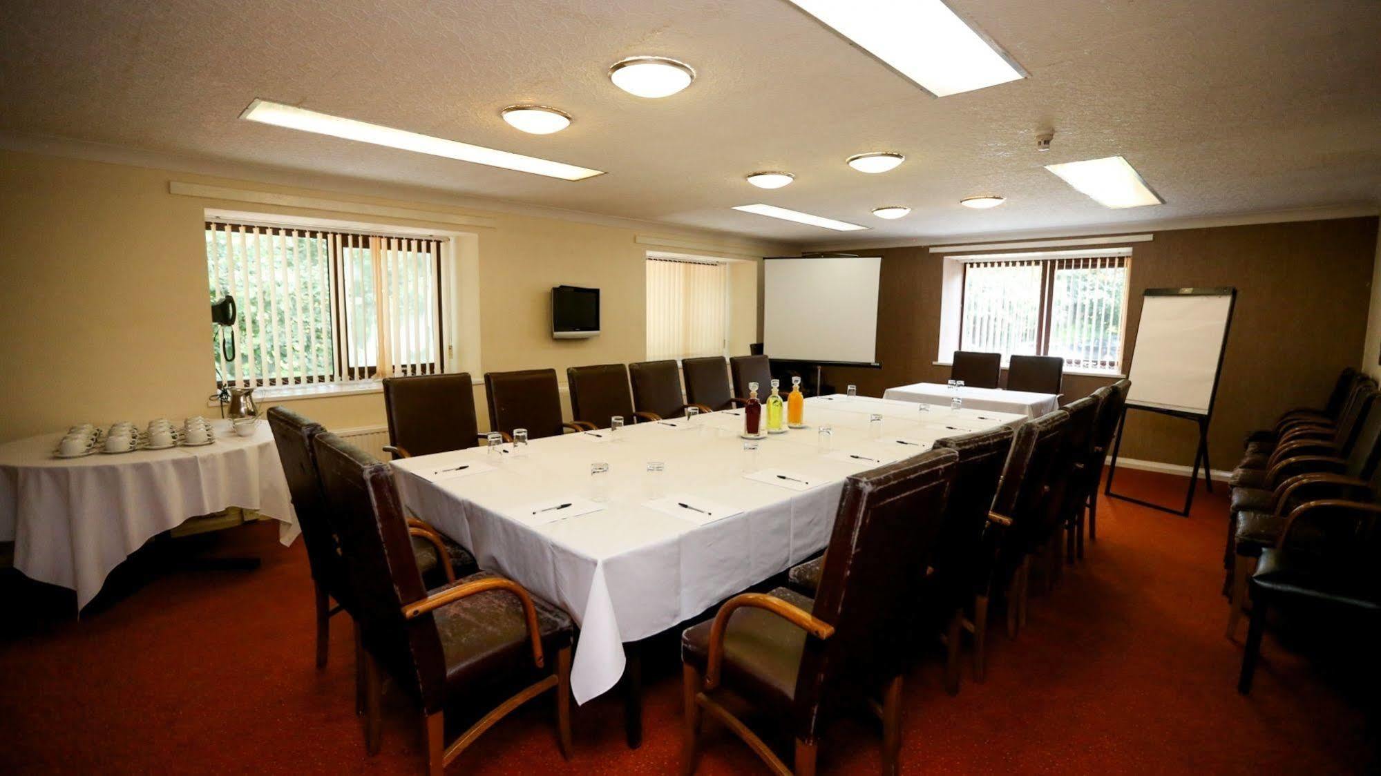 Fairways Lodge & Leisure Club 프레스트위치 외부 사진